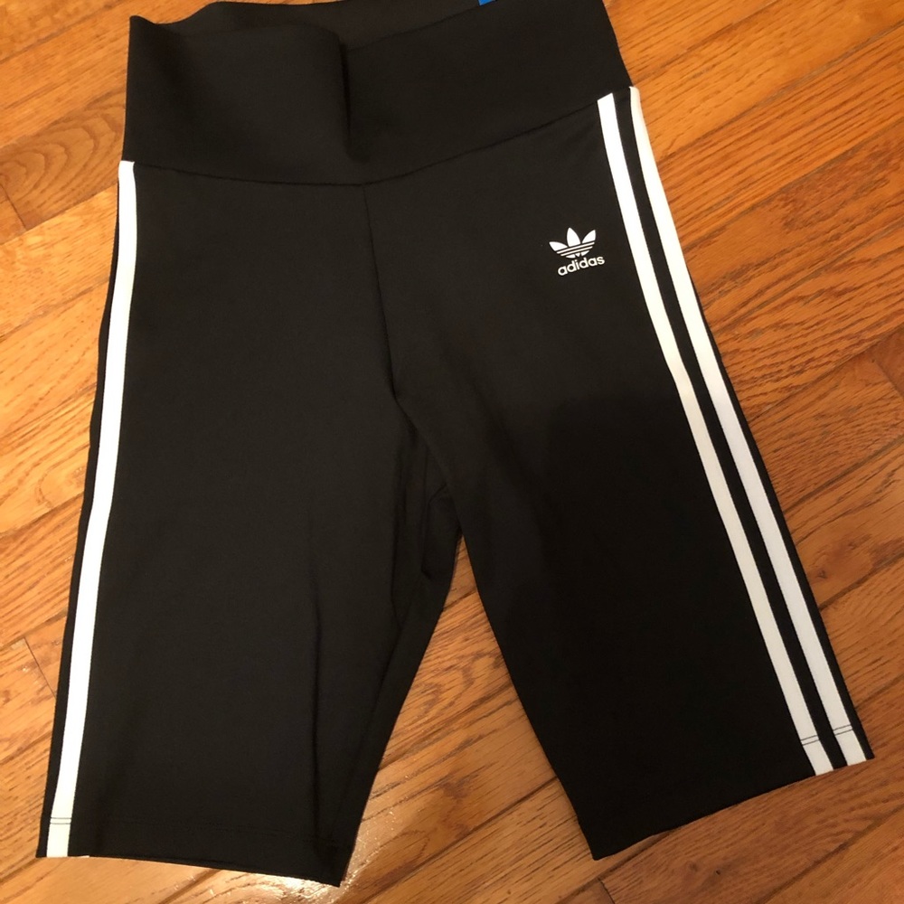 adidas High Waist Biker Shorts NWT Size Small
